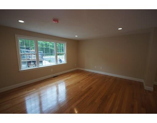 9 Sandra Cir, Mendon, MA 01756 photo 3