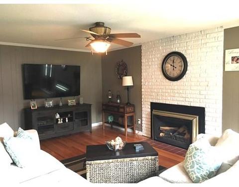 157 Manning St, Chicopee, MA 01020 photo 6