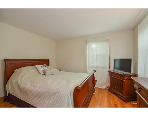 16 Willard St, Wareham, MA 02571 photo 10