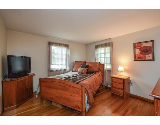 16 Willard St, Wareham, MA 02571 photo 8