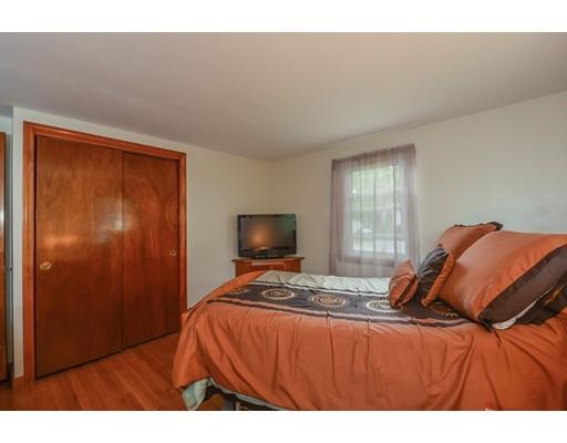 16 Willard St, Wareham, MA 02571 photo 9