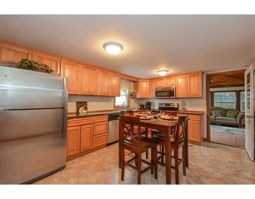 16 Willard St, Wareham, MA 02571 photo 6
