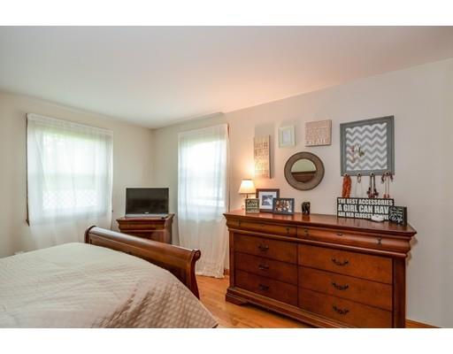 16 Willard St, Wareham, MA 02571 photo 11