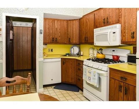 41 Avery St, Dedham, MA 02026 photo 6