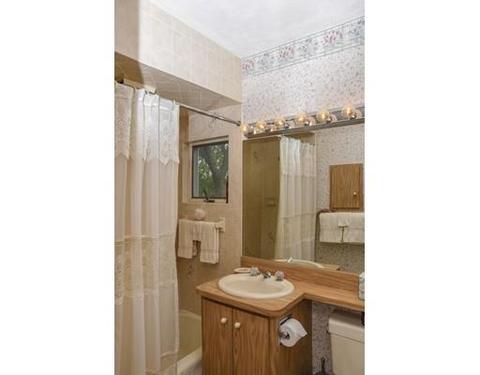 41 Avery St, Dedham, MA 02026 photo 10