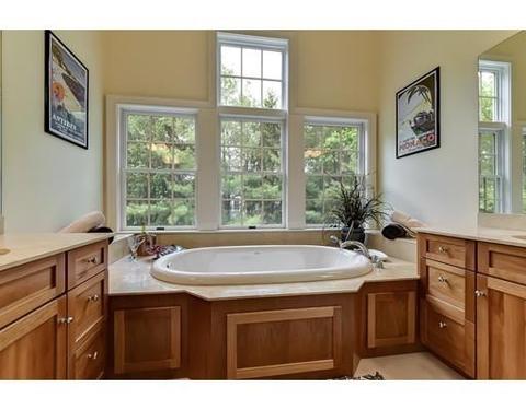 10 Stonecrest Dr, Needham, MA 02492 photo 21