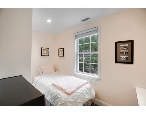 12 Hillcrest Rd, Needham, MA 02492 photo 4