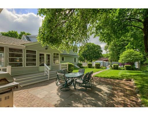 8 Spring St, Danvers, MA 01923 photo 4