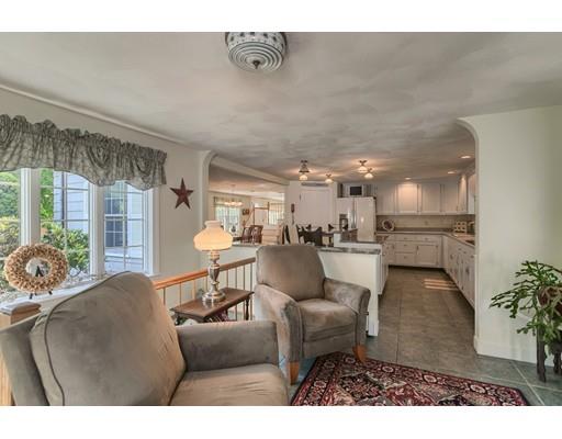8 Spring St, Danvers, MA 01923 photo 8