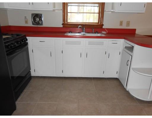16 Varney St, Springfield, MA 01108 photo 5