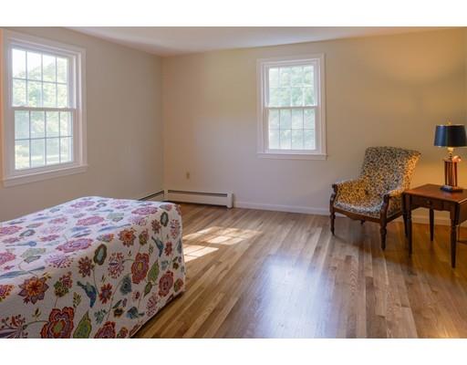 4 Thaxton Rd, Beverly, MA 01915 photo 16