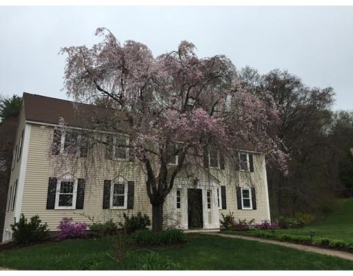 4 Thaxton Rd, Beverly, MA 01915 photo 2