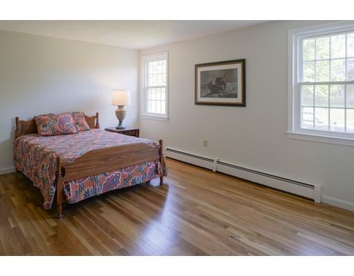 4 Thaxton Rd, Beverly, MA 01915 photo 17