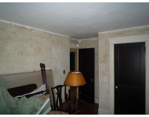 12 Acacia St, Fall River, MA 02720 photo 11
