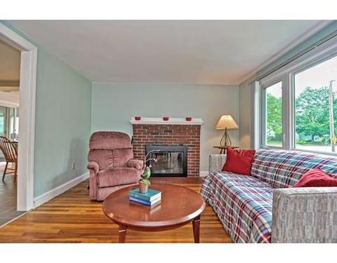 91 Broad St, Walpole, MA 02081 photo 4
