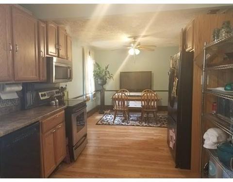 9 Willow St, Lowell, MA 01852 photo 4