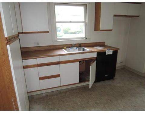 14 Weaver Rd, Springfield, MA 01107 photo 13