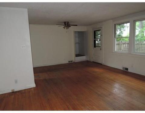 14 Weaver Rd, Springfield, MA 01107 photo 11
