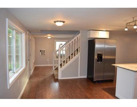 55 Groton St, Springfield, MA 01129 photo 10