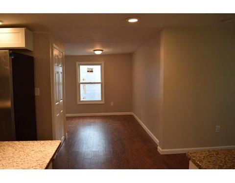 55 Groton St, Springfield, MA 01129 photo 12