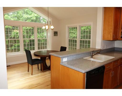 9 Fox Ct, Stow, MA 01775 photo 4