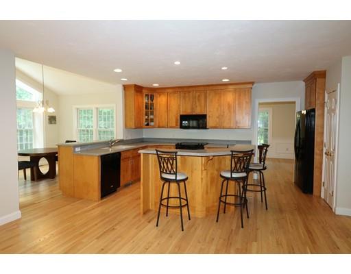 9 Fox Ct, Stow, MA 01775 photo 5