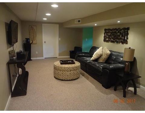 81 Calley St, Springfield, MA 01129 photo 17