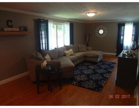 81 Calley St, Springfield, MA 01129 photo 4