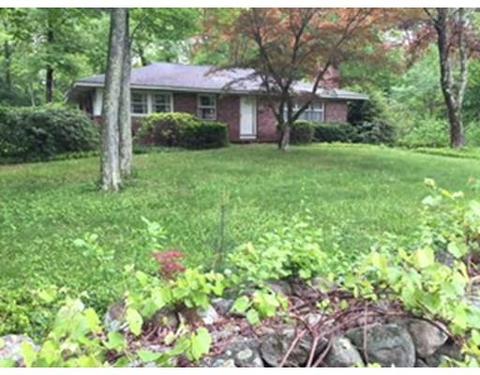 16 Bow St, Plainville, MA 02762 photo 1