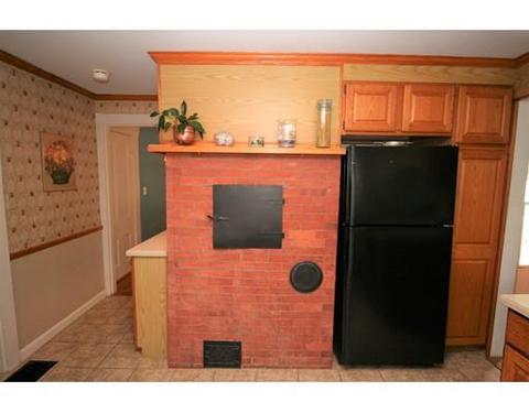 18 Centre St, Danvers, MA 01923 photo 12