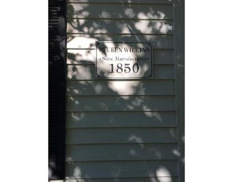 18 Centre St, Danvers, MA 01923 photo 4
