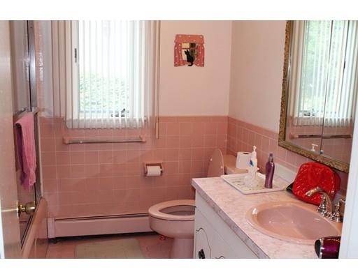 7 Gerald Rd, Marblehead, MA 01945 photo 11