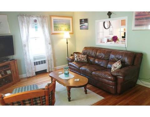 65 Harmon St, Lynn, MA 01905 photo 2