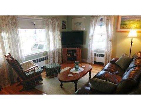 65 Harmon St, Lynn, MA 01905 photo 3