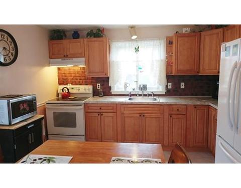 65 Harmon St, Lynn, MA 01905 photo 4