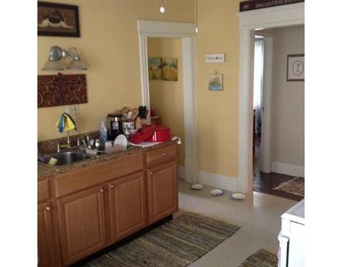 33 Sylvan St, Springfield, MA 01108 photo 2