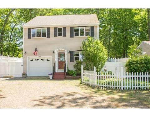 144 Lakeside Ave, Wrentham, MA 02093 photo 1