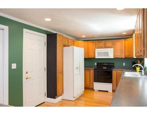144 Lakeside Ave, Wrentham, MA 02093 photo 5