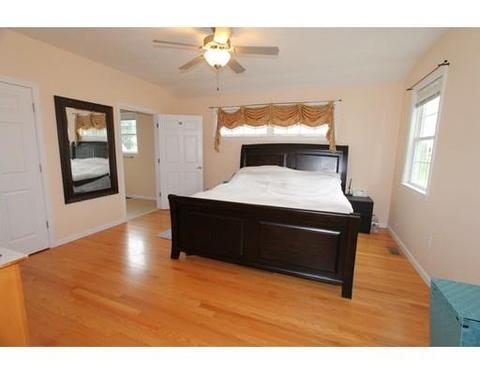 9 Falcon St, Worcester, MA 01603 photo 8