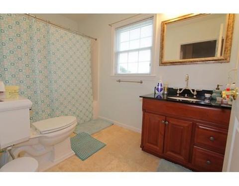 9 Falcon St, Worcester, MA 01603 photo 12
