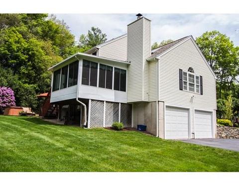 78 Mowry, Mendon, MA 01756 photo 4