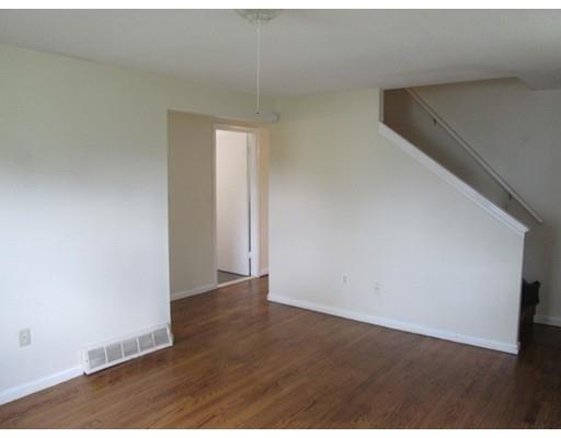128 Gill St, Chicopee, MA 01013 photo 5