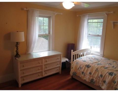 16 Maple Ave, Danvers, MA 01923 photo 8