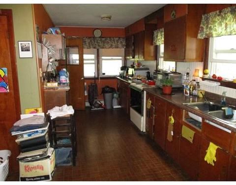 57 Highland Ave, Easthampton, MA 01027 photo 5