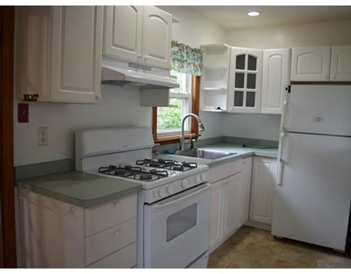 23 Howard St, Wareham, MA 02571 photo 2