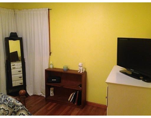 192 Westbrook Dr, Springfield, MA 01129 photo 16