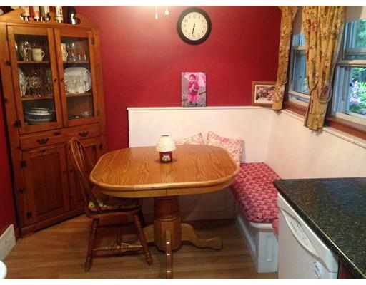 192 Westbrook Dr, Springfield, MA 01129 photo 3