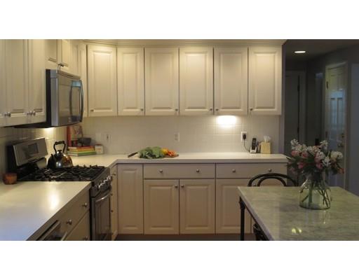 102 Elm St, Marblehead, MA 01945 photo 4