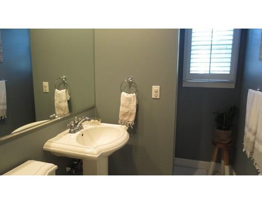102 Elm St, Marblehead, MA 01945 photo 9