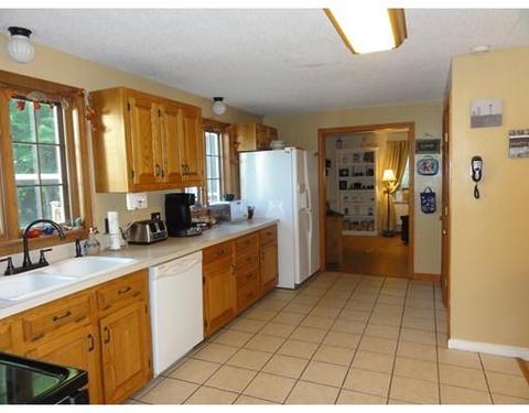 13 Howe Dr, Lyndeborough, NH 03082 photo 4